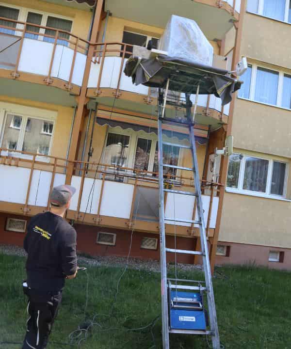 Fernumzug mit Möbellift Neuss